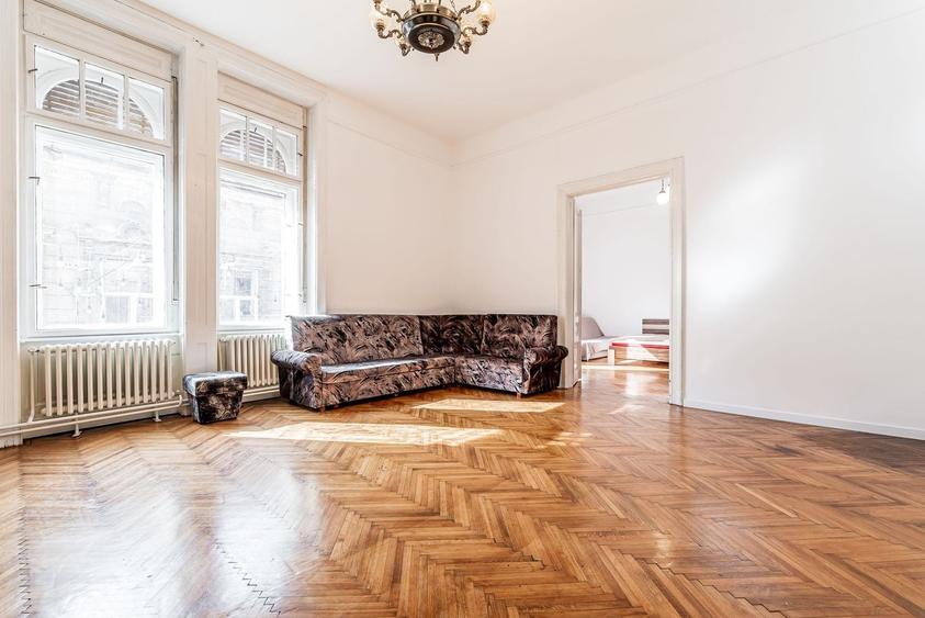 Apartament cu 2 camere semidecomandat în Central