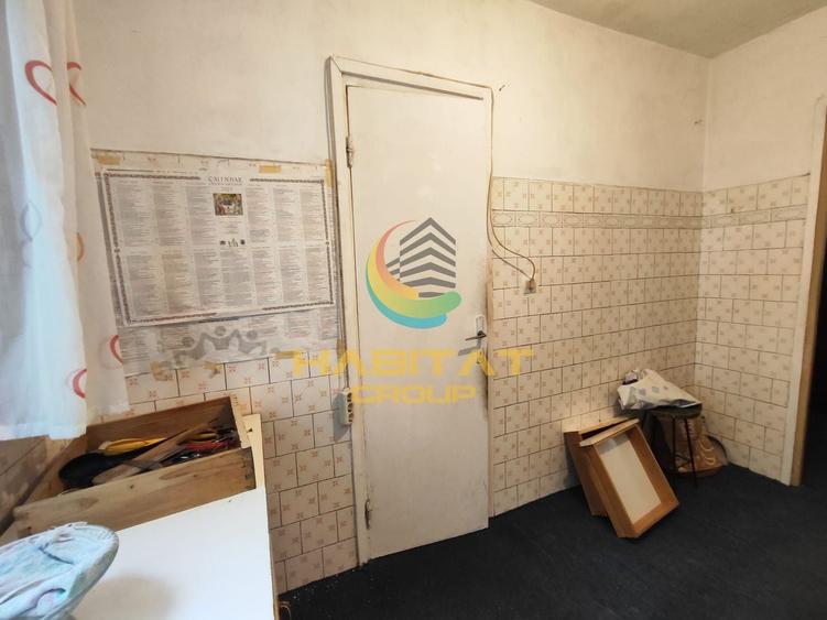 Apartament cu 3 camere decomandat în Giurgiului