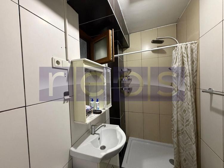 Apartament cu 3 camere, mobilat în P-ța Romană