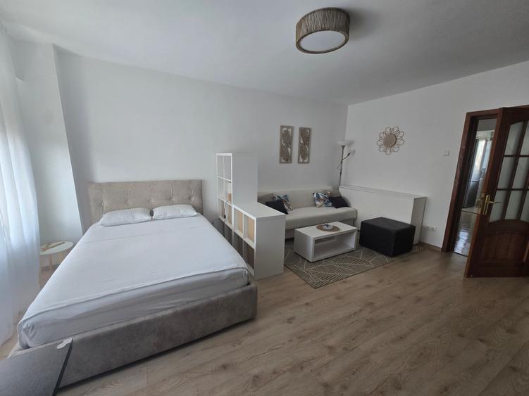 Garsonieră, decomandată, 42 mpu,  renovată recent – Știrbei Vodă – Eroilor - 2