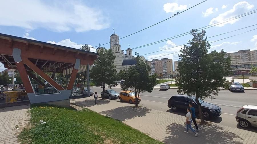 Spațiu comercial, de 126 mp, în Onești