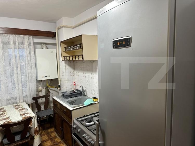 Apartament cu 3 camere decomandat, mobilat în Hunedoara