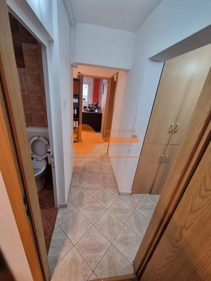 Apartament cu 4 camere decomandat în Crângași