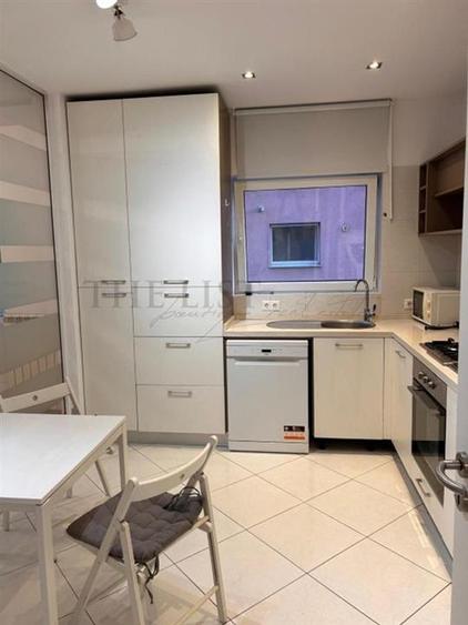 Apartament cu 4 camere decomandat, mobilat în Pipera