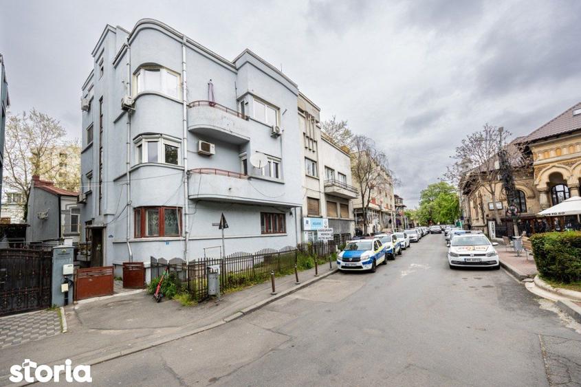 Apartament cu 3 camere în Centrul Civic