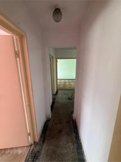Apartament cu 3 camere decomandat în Ultracentral