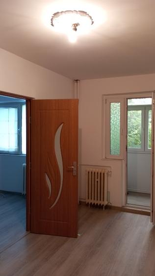Apartament cu 2 camere nedecomandat în Malu Roșu