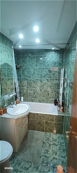 Apartament cu 2 camere în Micro 16