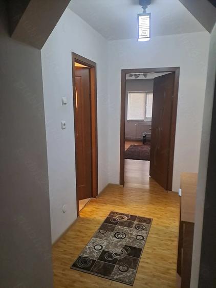 Inchiriez apartament 2 camere - 6