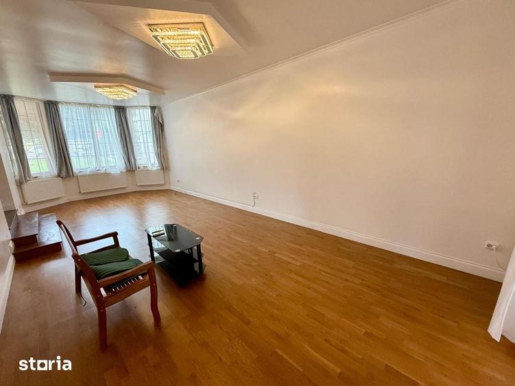 Casă cu 5 camere cu Teren 750 Mp în Bârnova
