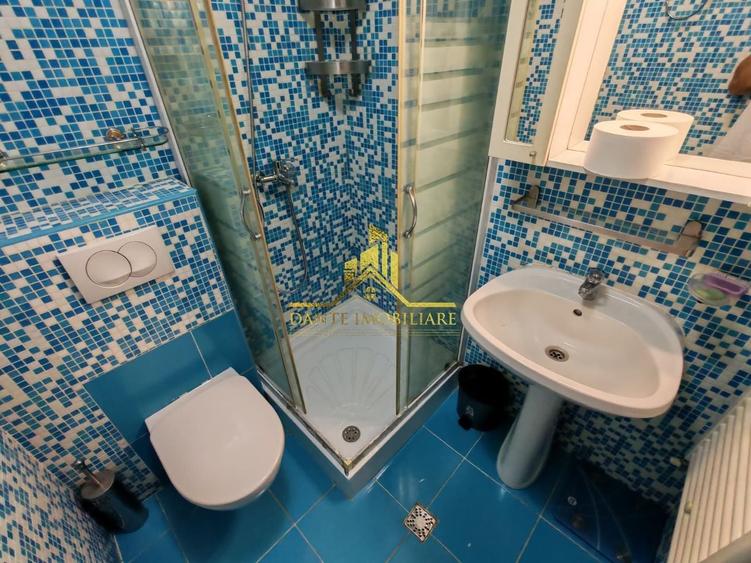 Garsonieră decomandată, mobilată în Între Lacuri