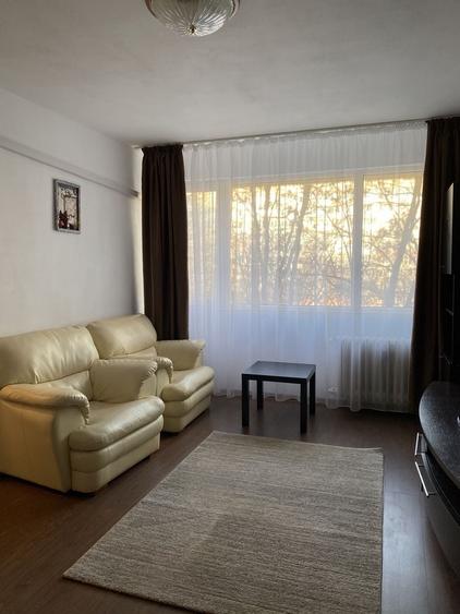 Apartament cu 2 camere semidecomandat în Iancului
