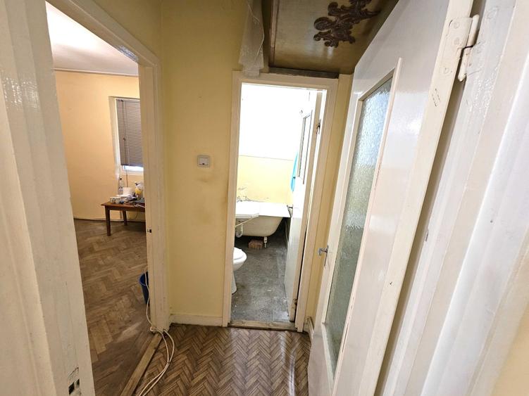 Apartament cu 2 camere semidecomandat în Exterior Vest