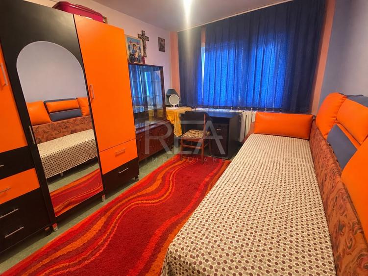 Apartament cu 3 camere decomandat, mobilat în Rahova