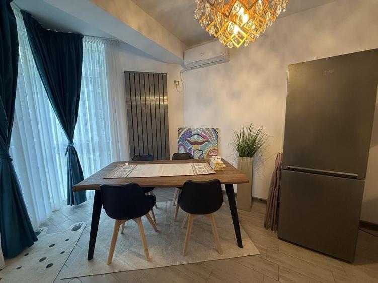 Apartament cu 2 camere decomandat în Sud
