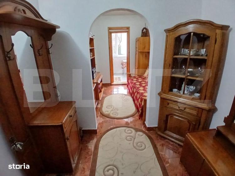 vanzare apartament 2 camere, vis-a-vis de ?coala nr. 8 - 1