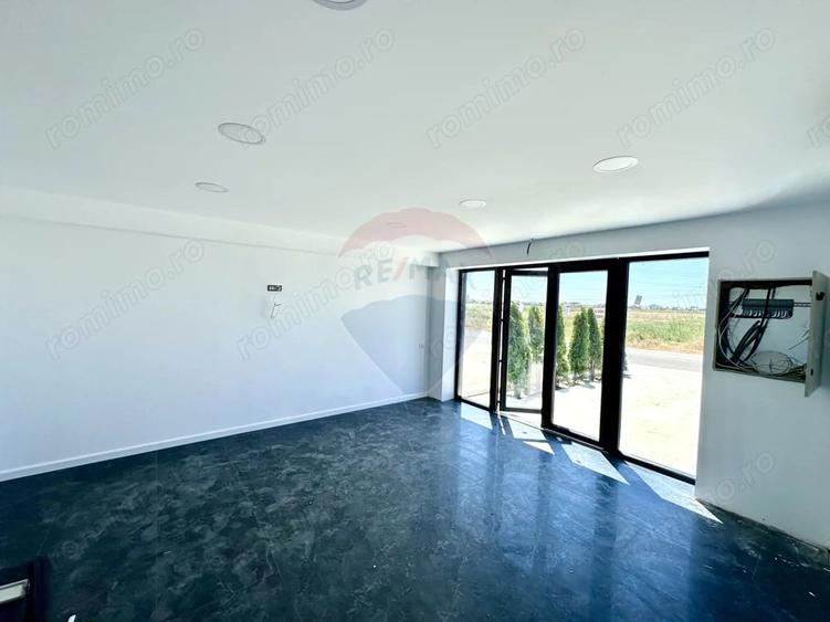 Spațiu comercial, de 425 mp, în Domnești
