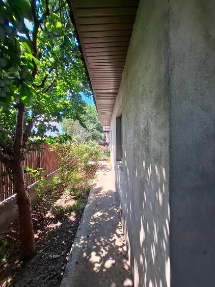 Casă individuală cu 1 camere cu Teren 300 Mp în Fetești-Gară