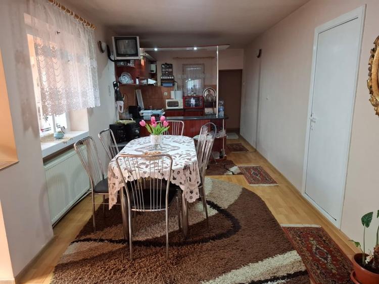 Casă individuală cu 5 camere cu Canalizare în Nădlac