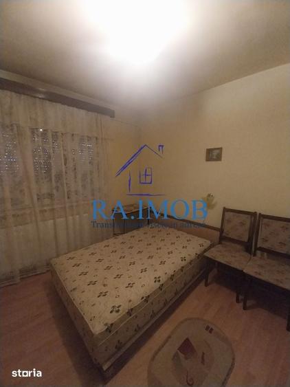 Apartament cu 2 camere decomandat în Vest