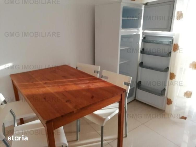 Apartament cu 4 camere decomandat în Colentina