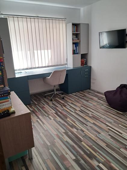 Apartament cu 2 camere decomandat în Chinteni