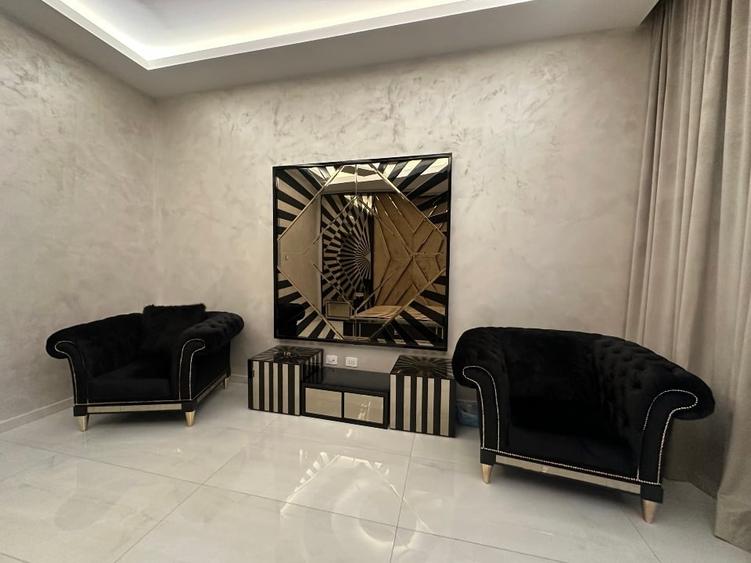 Apartament cu 4 camere decomandat, mobilat în Central