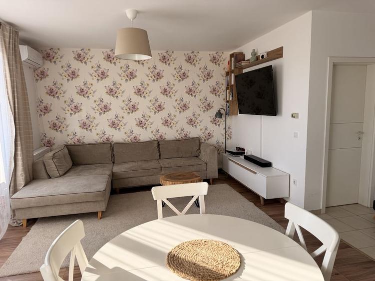 Apartament cu 3 camere decomandat în Șelimbăr
