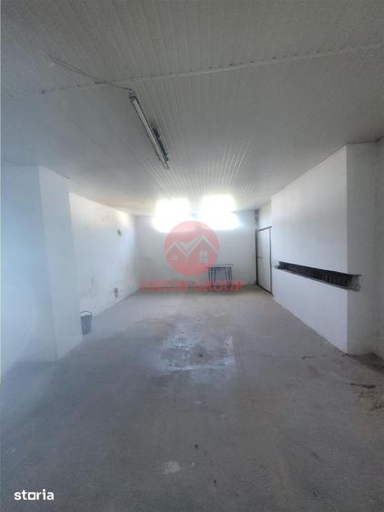 Spațiu comercial, de 300 mp, în Agigea