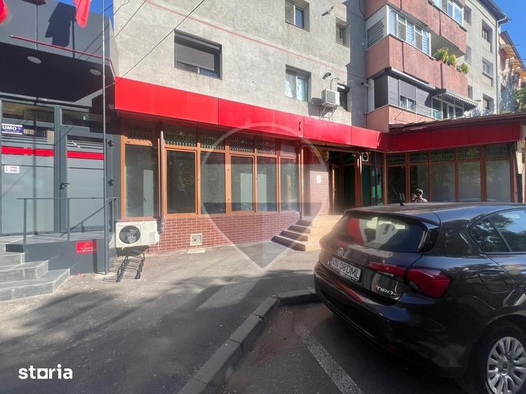 Spațiu comercial, de 120 mp, în Central