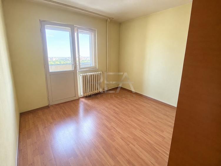Apartament cu 3 camere decomandat în Rahova