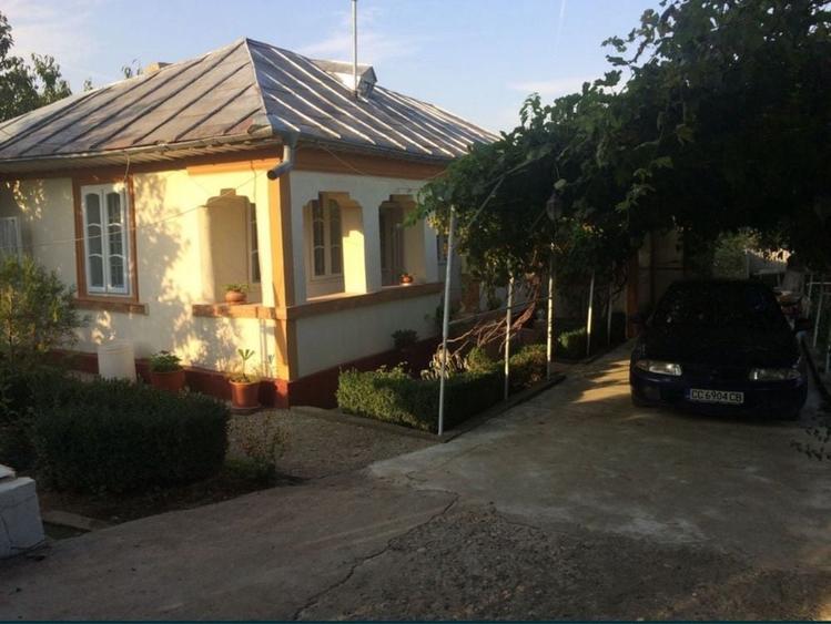 Casă cu 4 camere în Jariștea