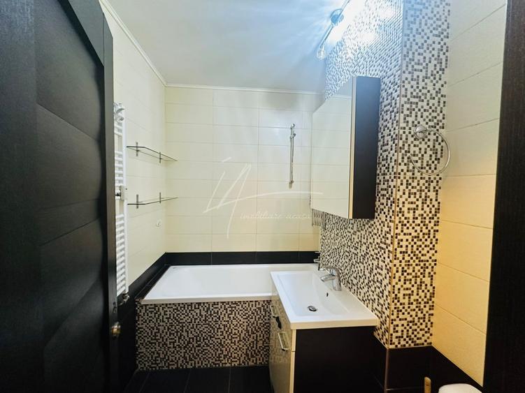 Apartament cu 3 camere semidecomandat, mobilat în Victoriei