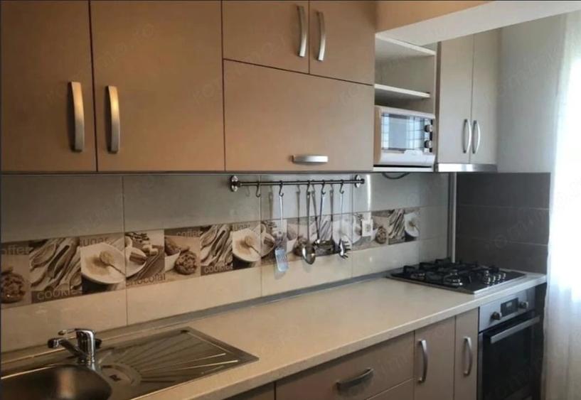 Apartament cu 2 camere decomandat în Craiovei