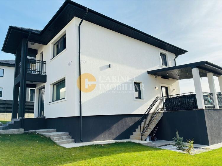 Casă individuală cu 5 camere cu Canalizare în Valea Lupului