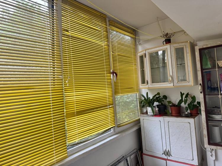 Apartament cu 2 camere decomandat în Hotvon