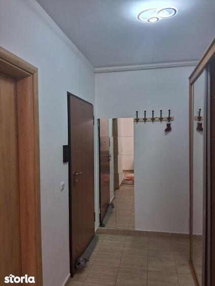 Apartament cu 2 camere decomandat, mobilat în Metalurgiei