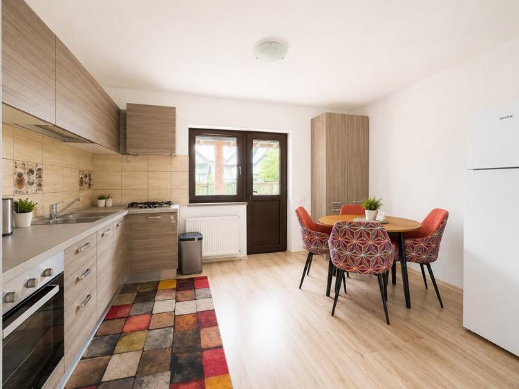 Casă individuală cu 4 camere cu Teren 212 Mp în Valea Adâncă