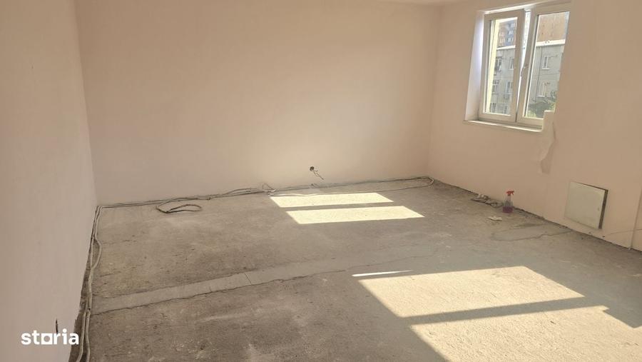 Vand apartament cu 2 camere in Deva, zona Dacia, - 1