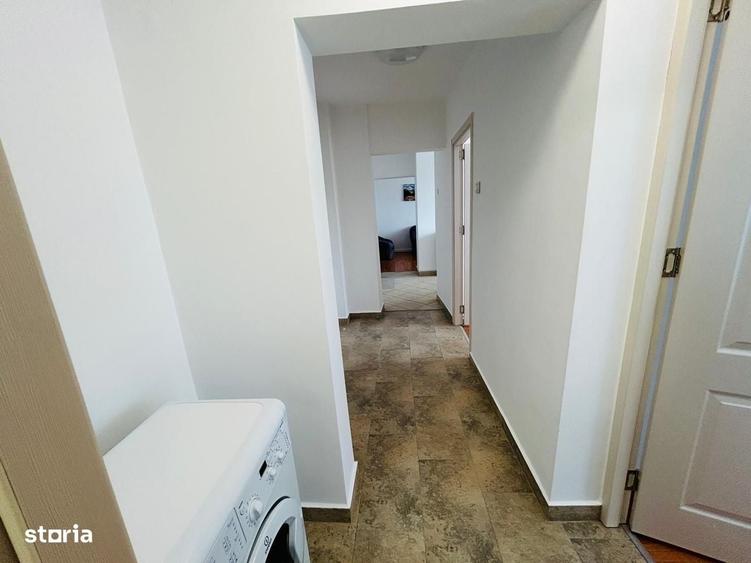 Apartament cu 3 camere decomandat în Titulescu