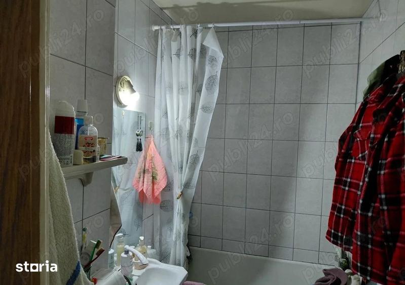 Apartament cu 2 camere semidecomandat în Giurgiului