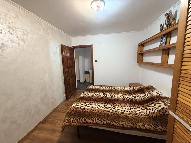 Apartament cu 4 camere decomandat, mobilat în 1 Mai