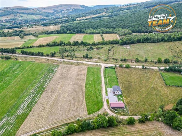 Teren extravilan de 1400 mp, în Lemnia