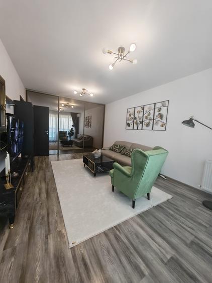 Apartament cu 2 camere decomandat în Tomis Plus