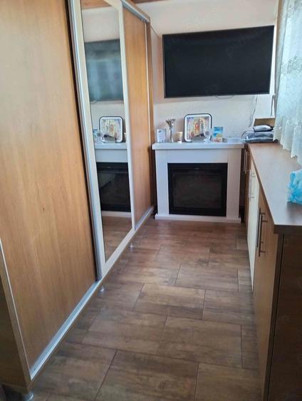 Casă cu 3 camere cu Teren 696 Mp în Vlădești