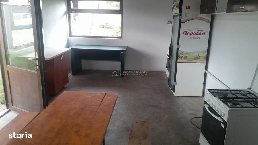 Casă cu 4 camere în Cristian