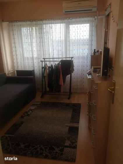 Apartament cu 3 camere decomandat în Militari
