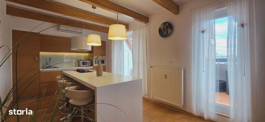 Apartament cu 4 camere în Central