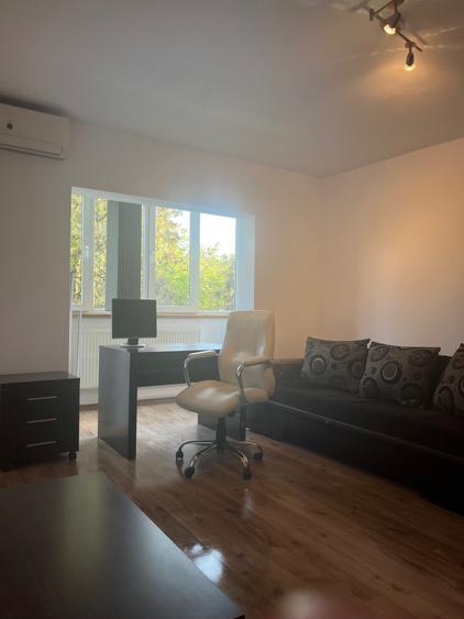 Apartament cu 2 camere semidecomandat în Spitalul Județean