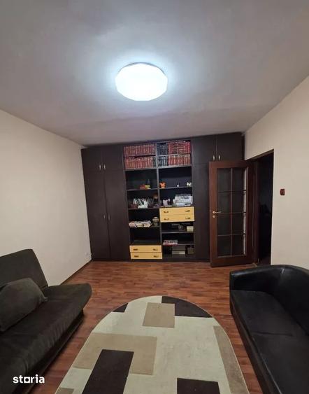 Apartament cu 3 camere decomandat, mobilat în Pantelimon